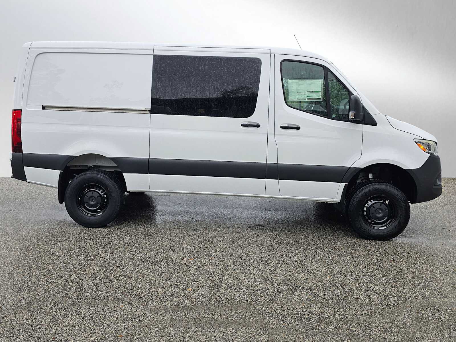 New 2026 Mercedes-Benz Sprinter 2500 image 2