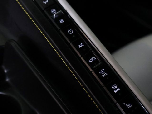 Used 2021 Chevrolet Corvette Stingray Premium Cpe w/ Z51 Performance Package image 25