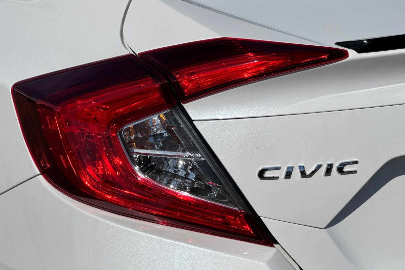 Used 2019 Honda Civic Sport image 25