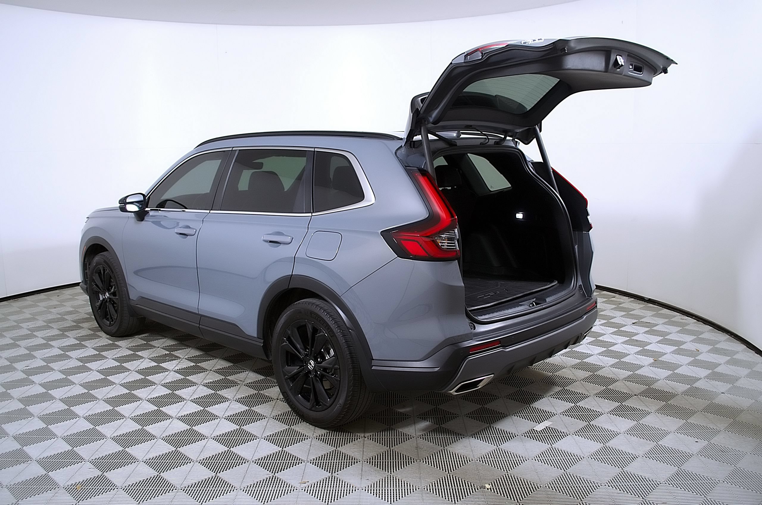 Used 2024 Honda CR-V Sport Touring image 10