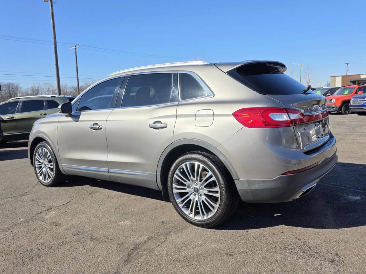 Used 2016 Lincoln MKX Reserve image 4