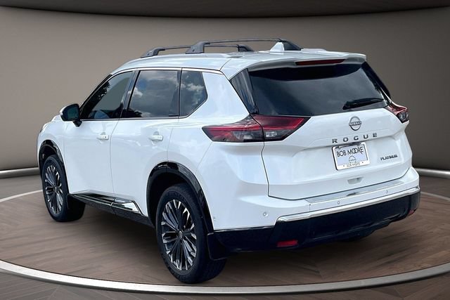 Used 2025 Nissan Rogue Platinum FWD image 11