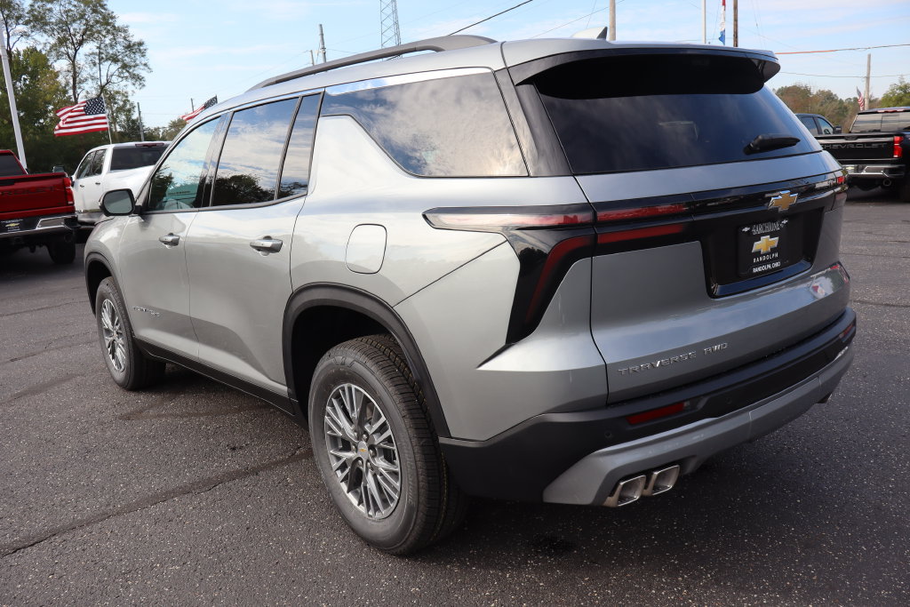 New 2027 Chevrolet Traverse LT w/ Driver Confidence Package AWD/4WD image 3