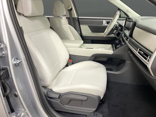 New 2026 Hyundai Santa Fe SE image 28