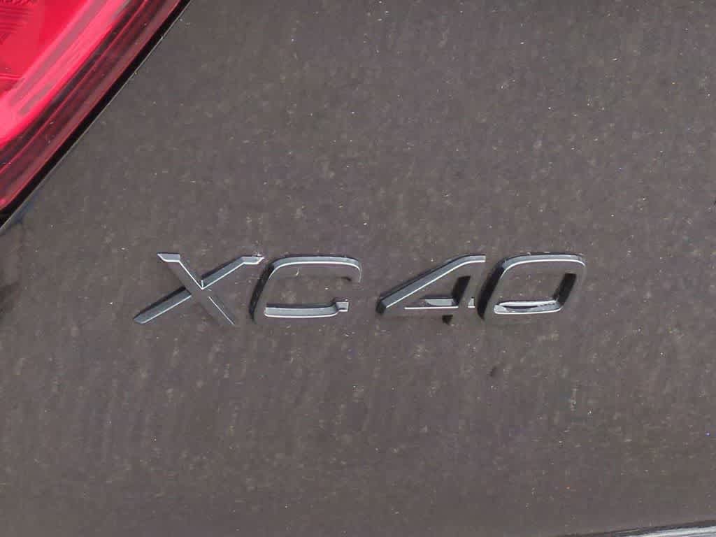 New 2026 Volvo XC40 B5 Ultra w/ Protection Package Premier AWD/4WD image 12