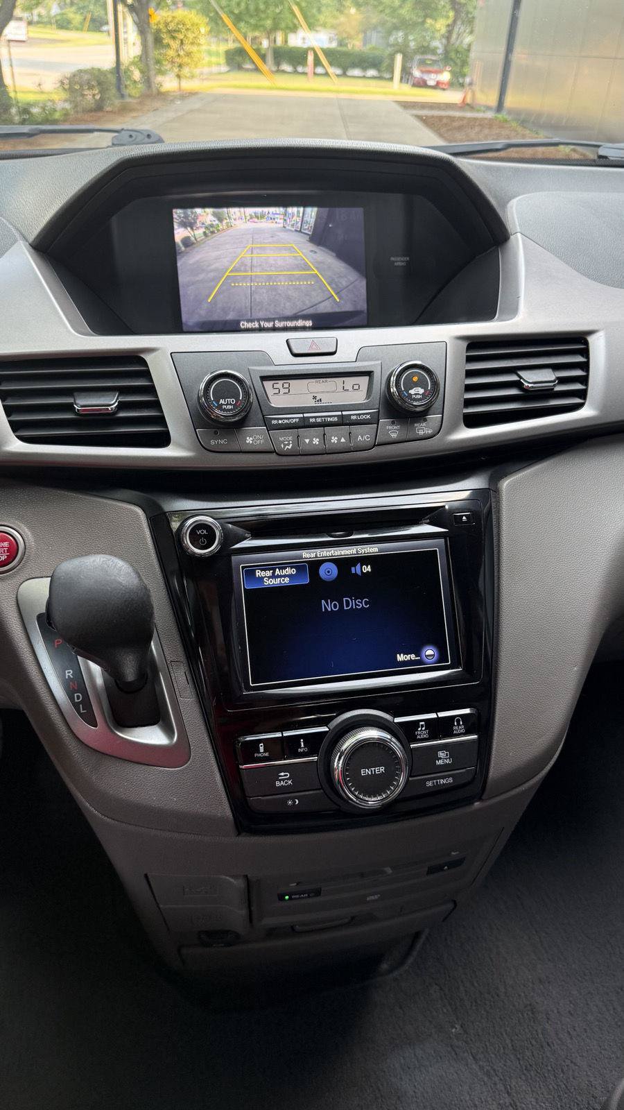 Used 2016 Honda Odyssey SE image 24