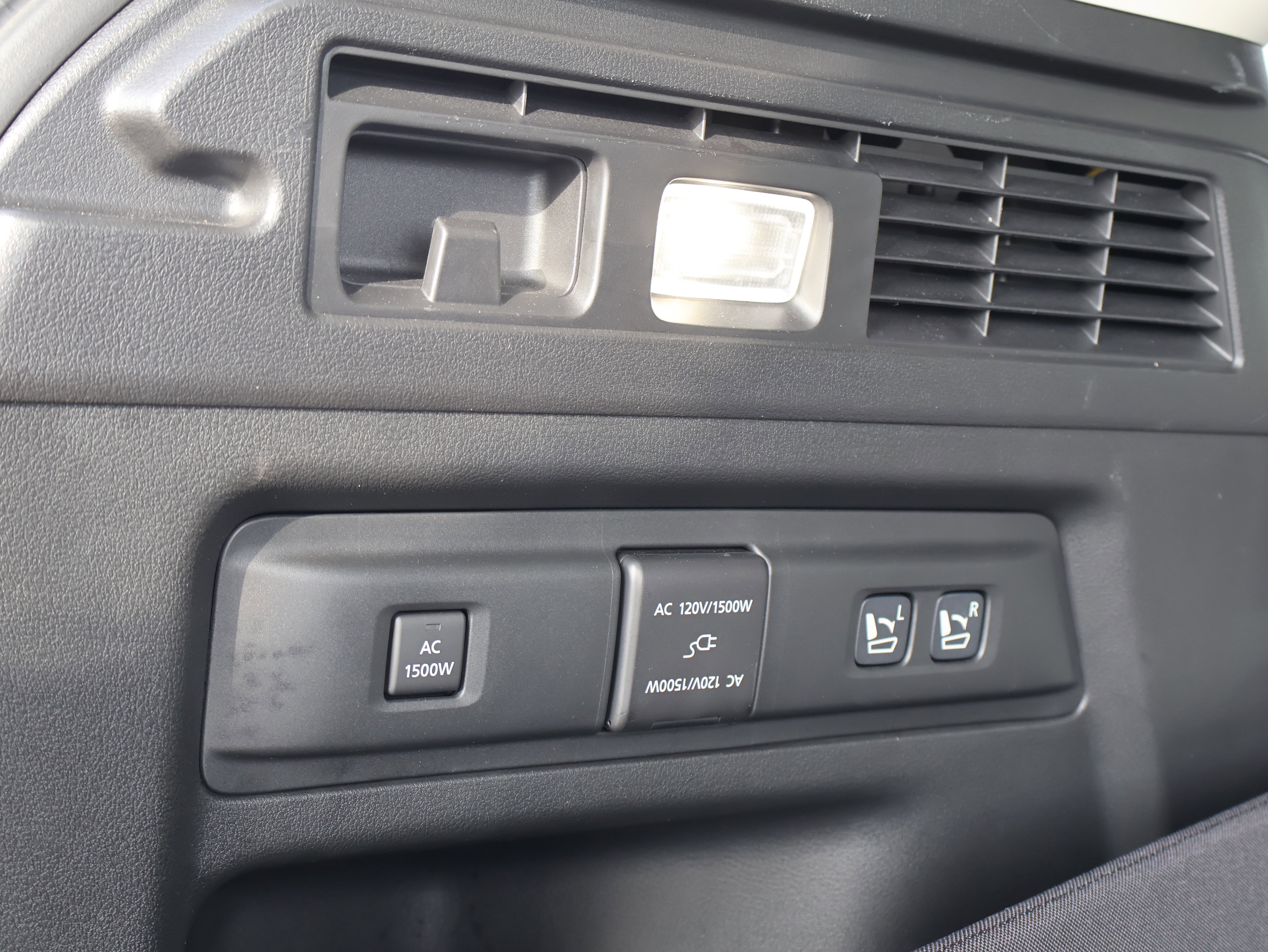 Certified 2025 MAZDA CX-70 Plug-In Hybrid w/ Premium Pkg image 21