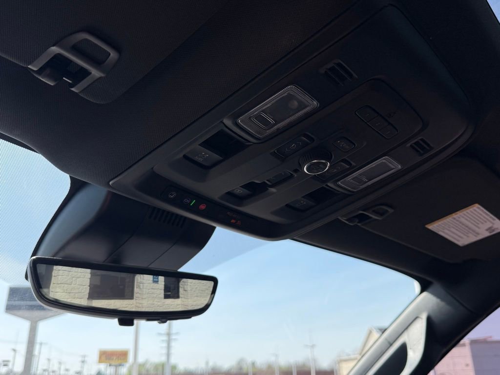 Used 2024 Chevrolet Tahoe High Country image 41