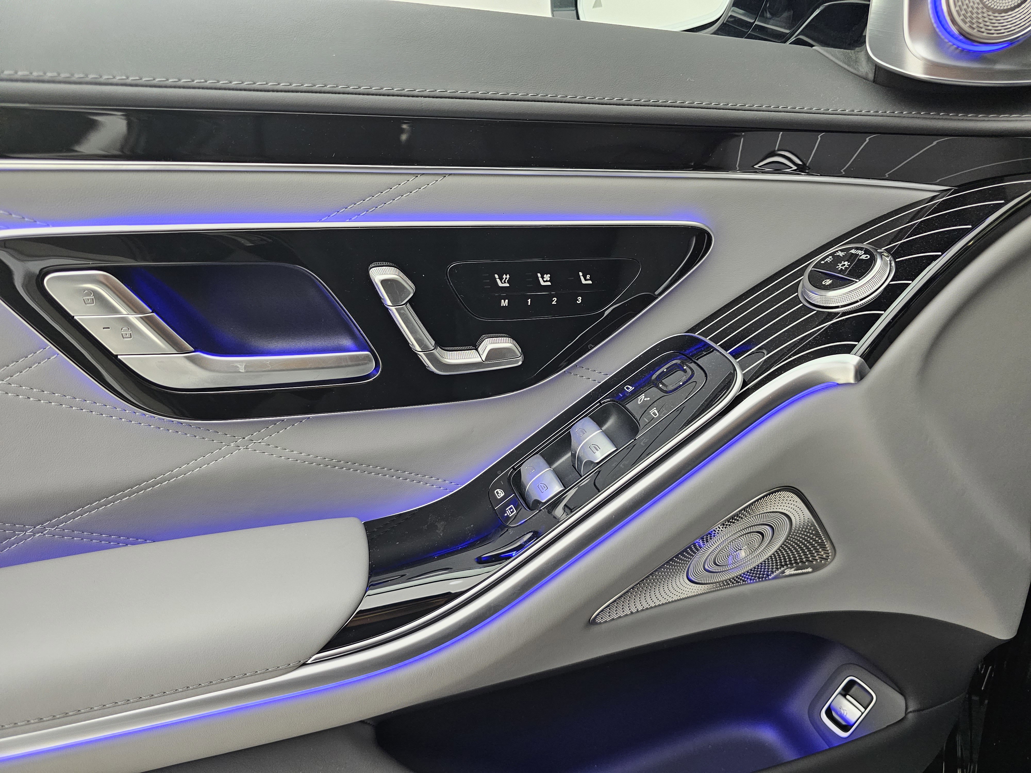 New 2026 Mercedes-Benz Maybach S 680 4MATIC image 14