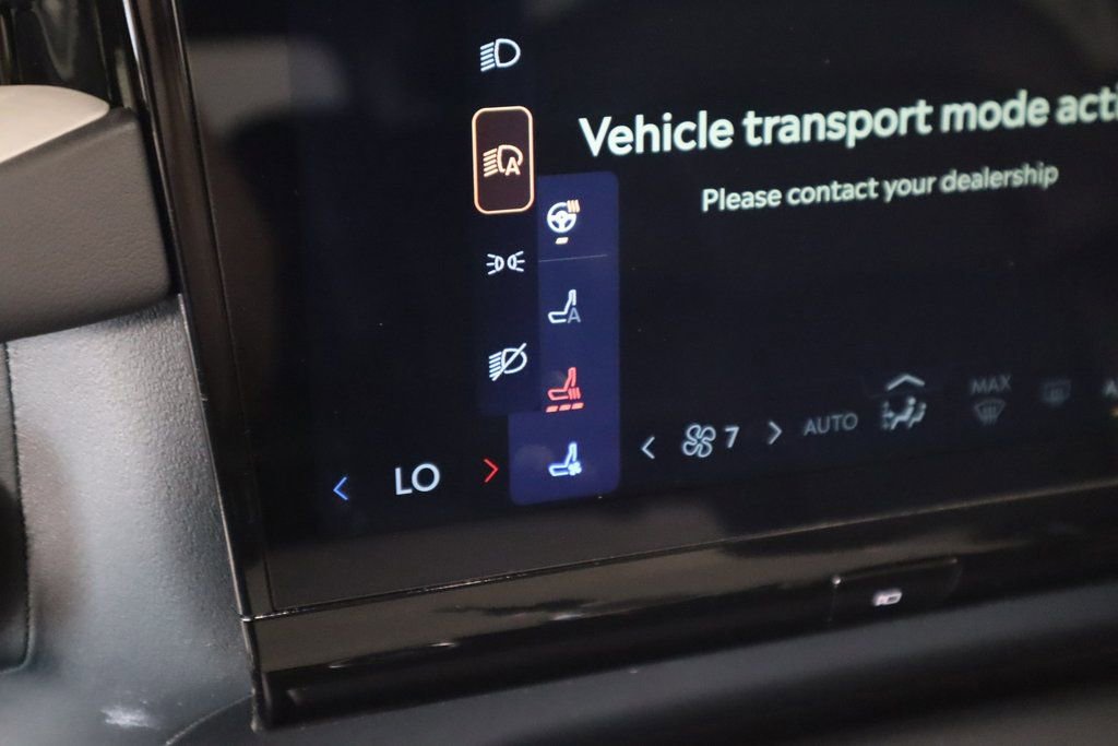 New 2025 Lincoln Navigator Reserve image 7