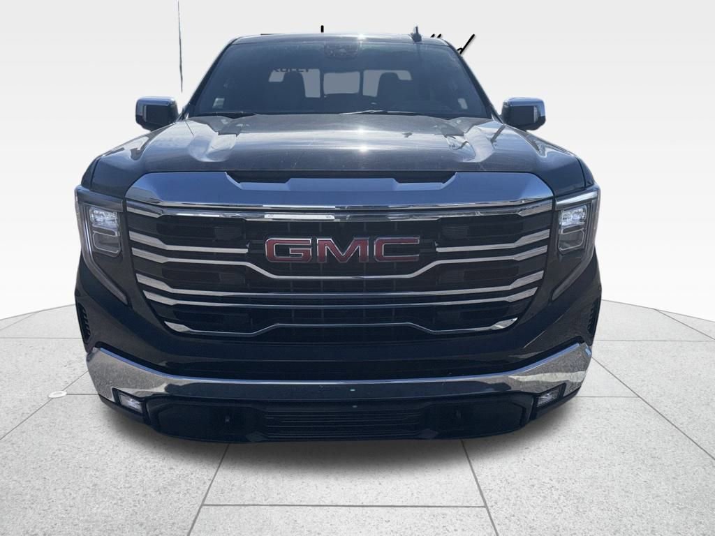 Used 2024 GMC Sierra 1500 SLT w/ SLT Convenience Package image 3