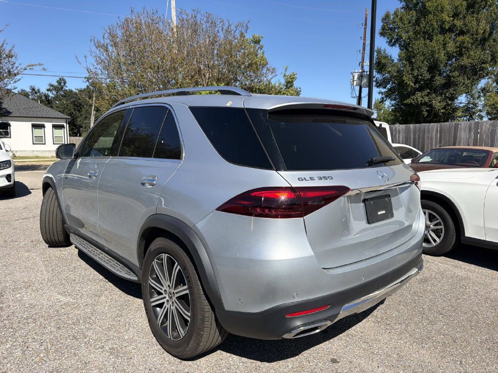 Used 2026 Mercedes-Benz GLE 350 4MATIC w/ Winter Package image 5