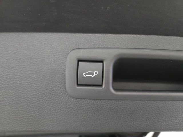 New 2026 Toyota Highlander Platinum image 16