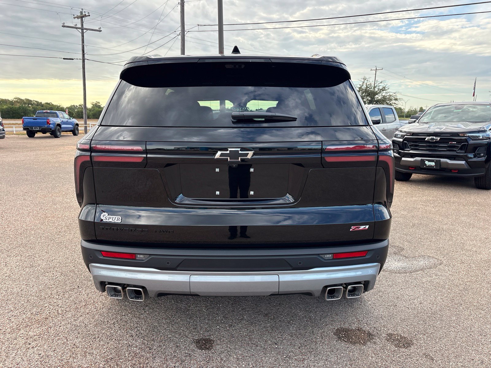 New 2027 Chevrolet Traverse Z71 w/ Enhanced Driving Package AWD/4WD image 5