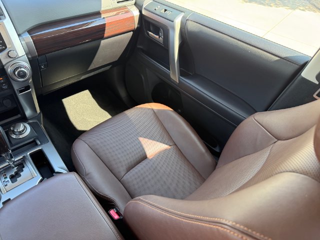 Used 2024 Toyota 4Runner Limited AWD/4WD image 25