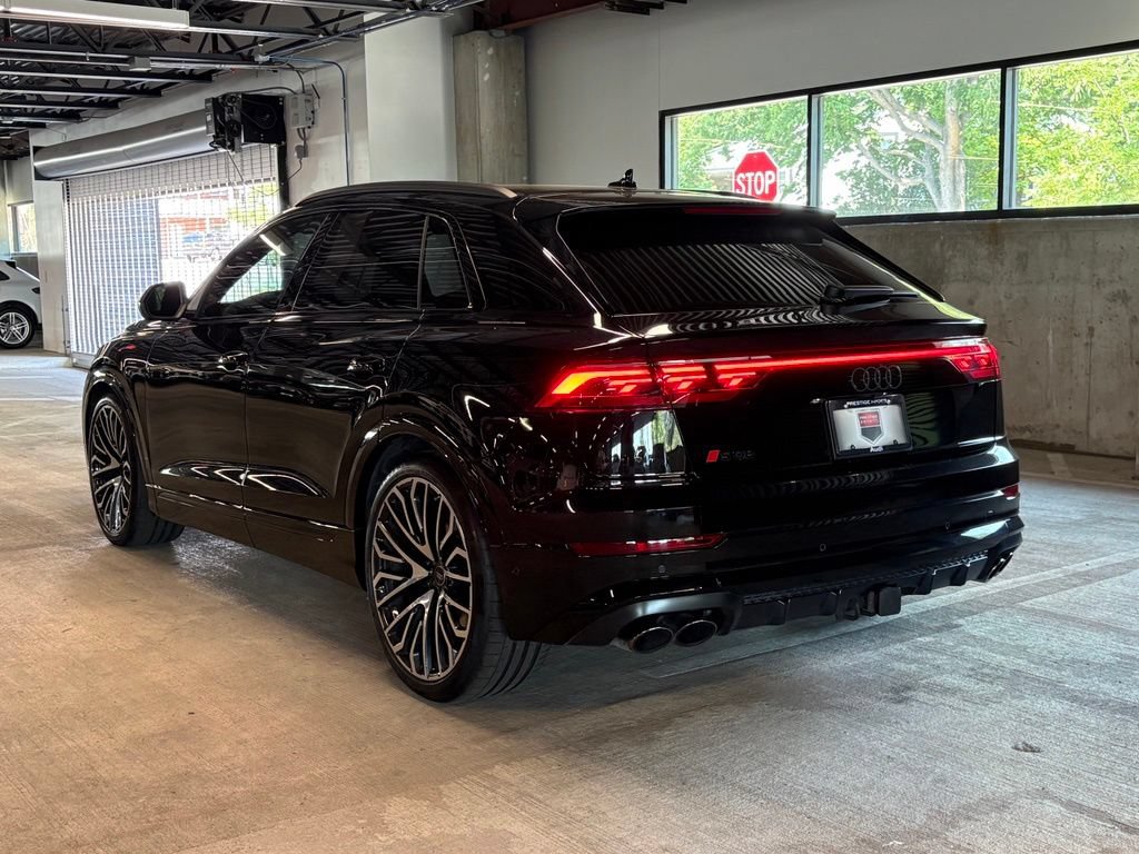 Used 2024 Audi SQ8 Prestige w/ Prestige Package AWD/4WD image 3