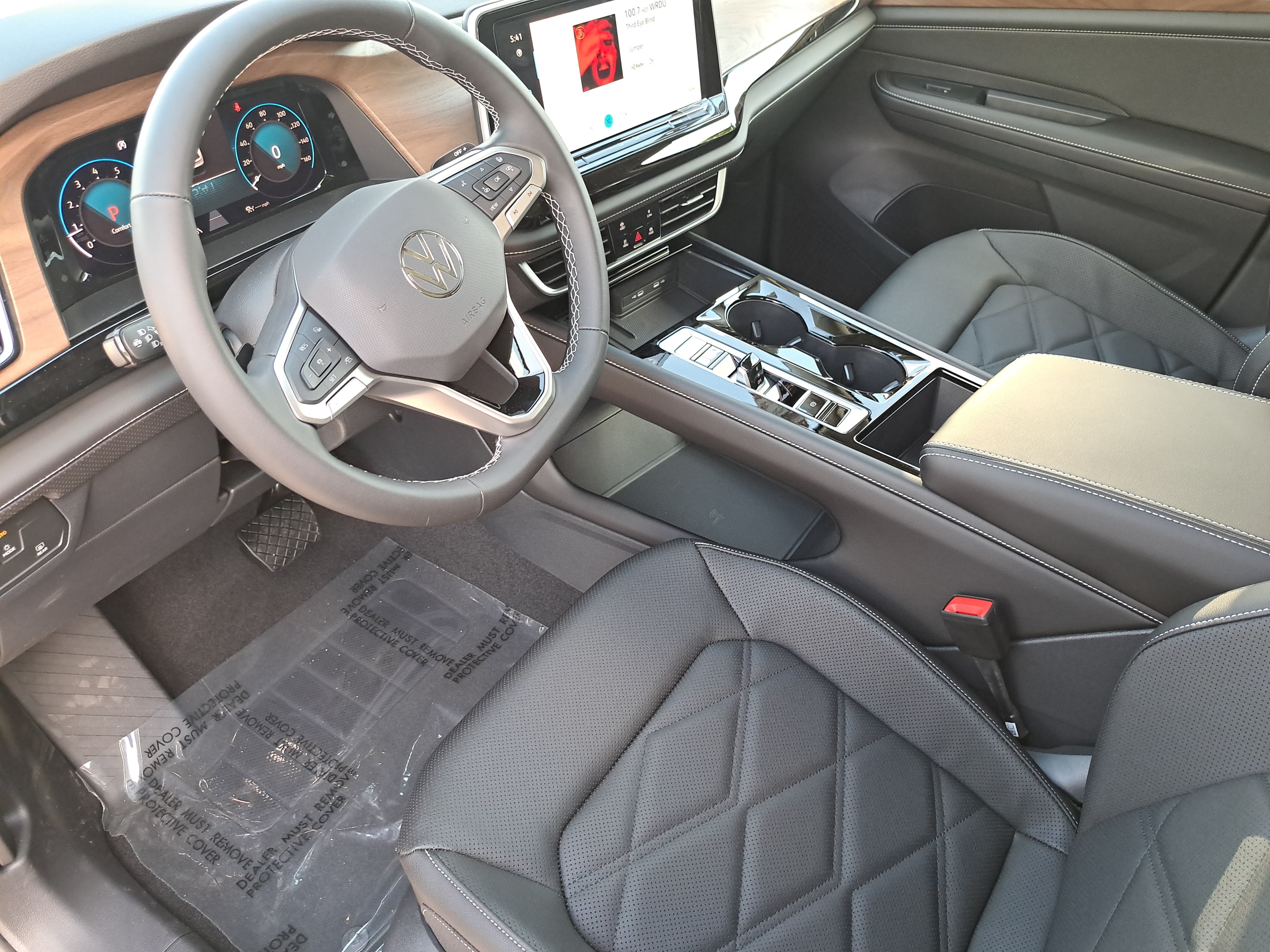 New 2026 Volkswagen Atlas SE FWD image 17