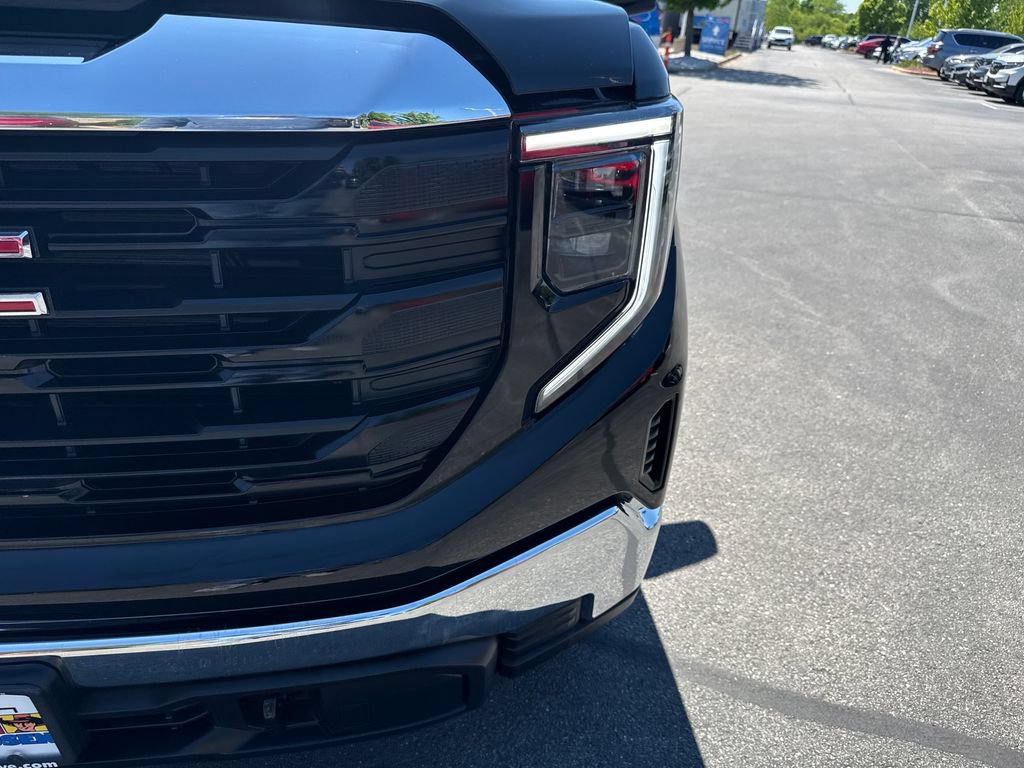 Used 2025 GMC Sierra 1500 Pro w/ Pro Value Package AWD/4WD image 31