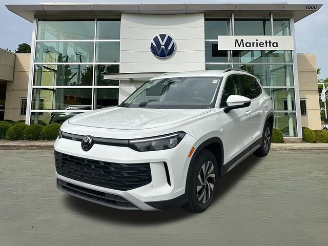 Certified 2025 Volkswagen Tiguan S image 1