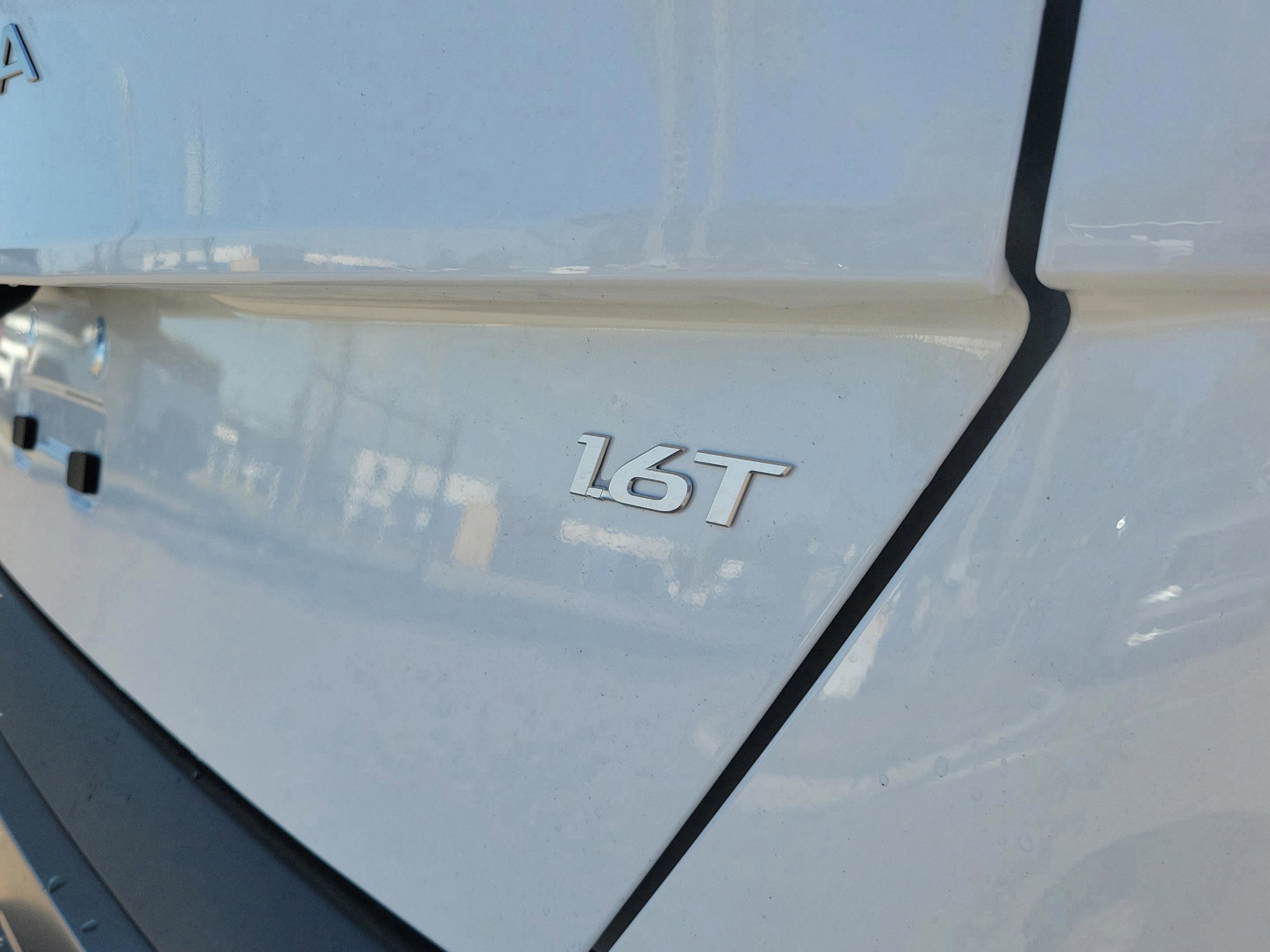 New 2026 Hyundai Kona SEL Premium image 10