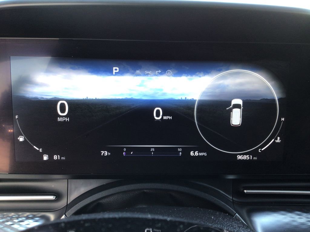 Used 2023 Kia Carnival SX Prestige FWD image 26