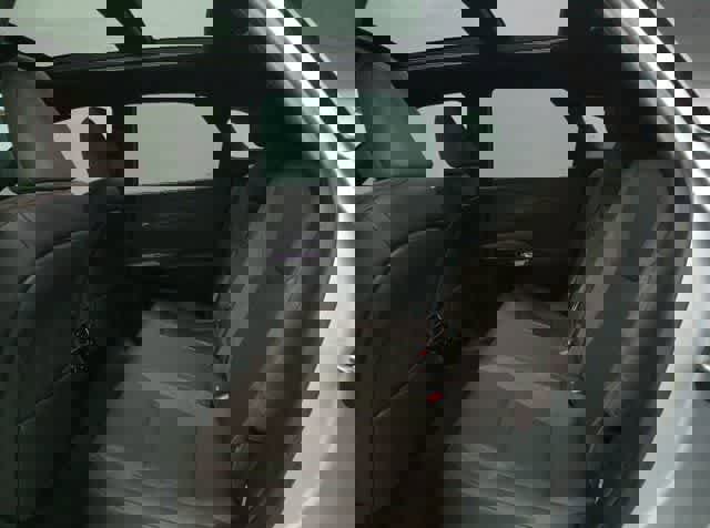 Used 2025 Lexus RX 350 Luxury w/ Convenience Package image 4