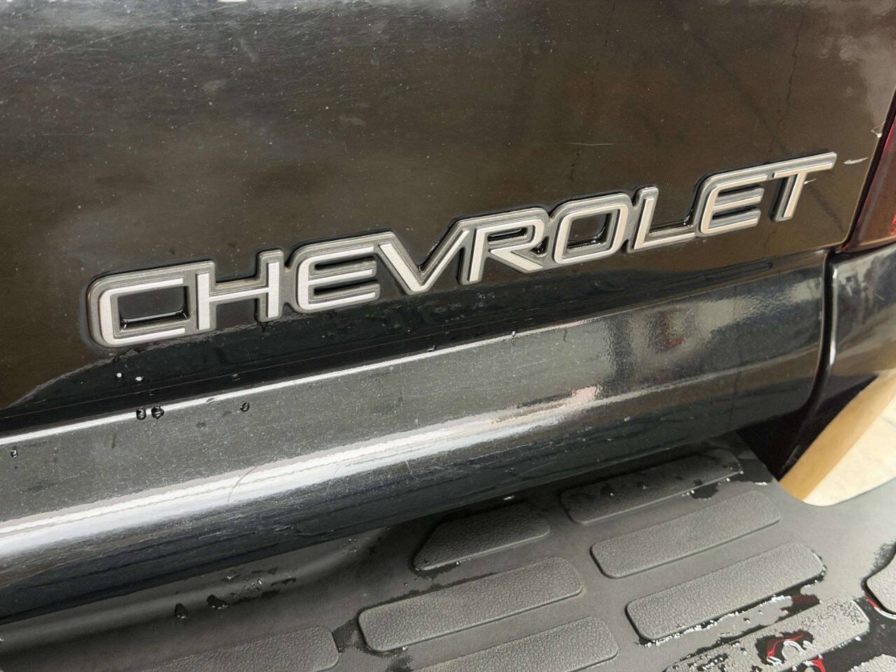 Used 2005 Chevrolet Tahoe Z71 w/ Preferred Equipment Group AWD/4WD image 5