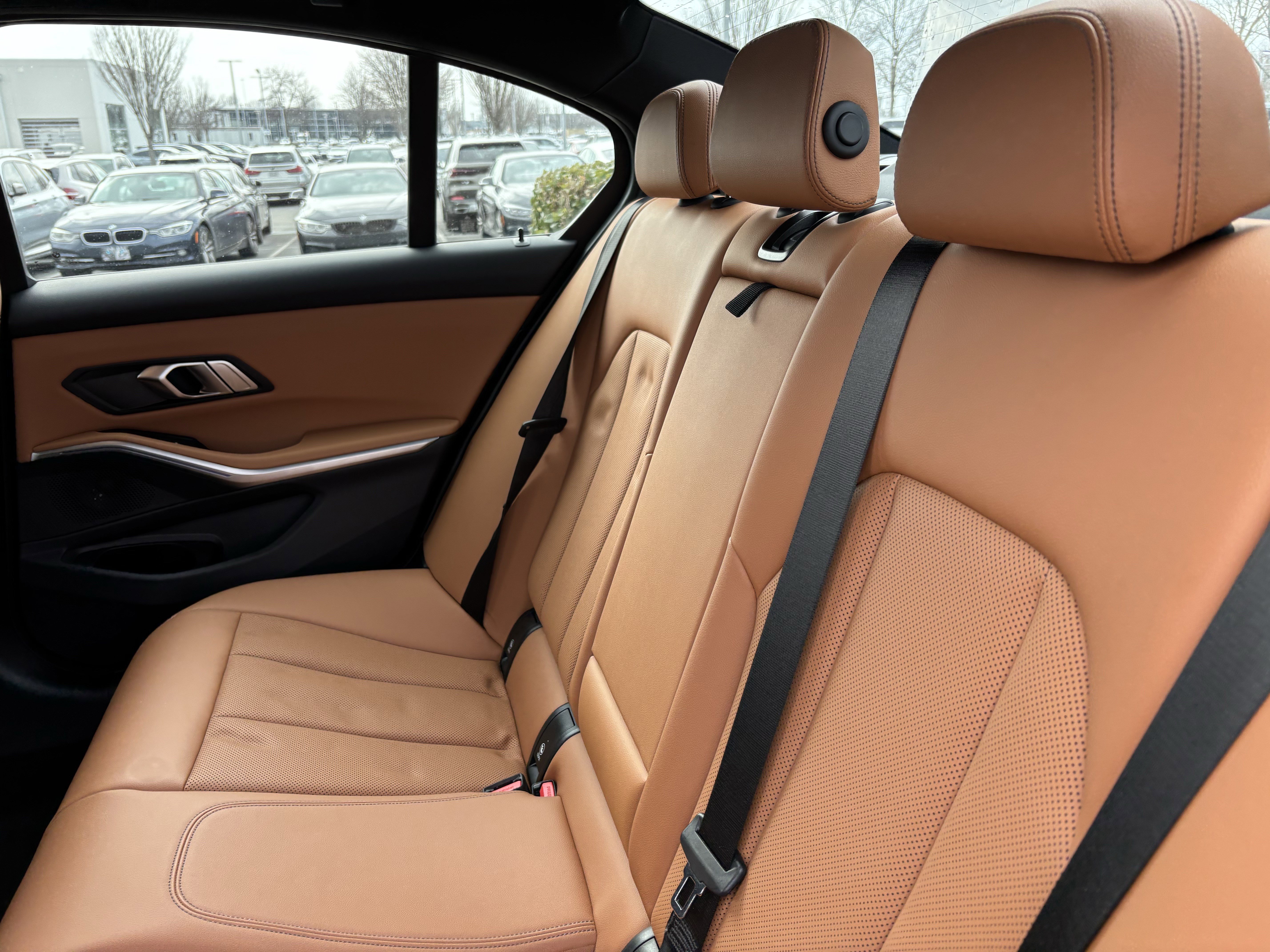 Certified 2022 BMW 330i xDrive Sedan w/ M Sport Package image 32