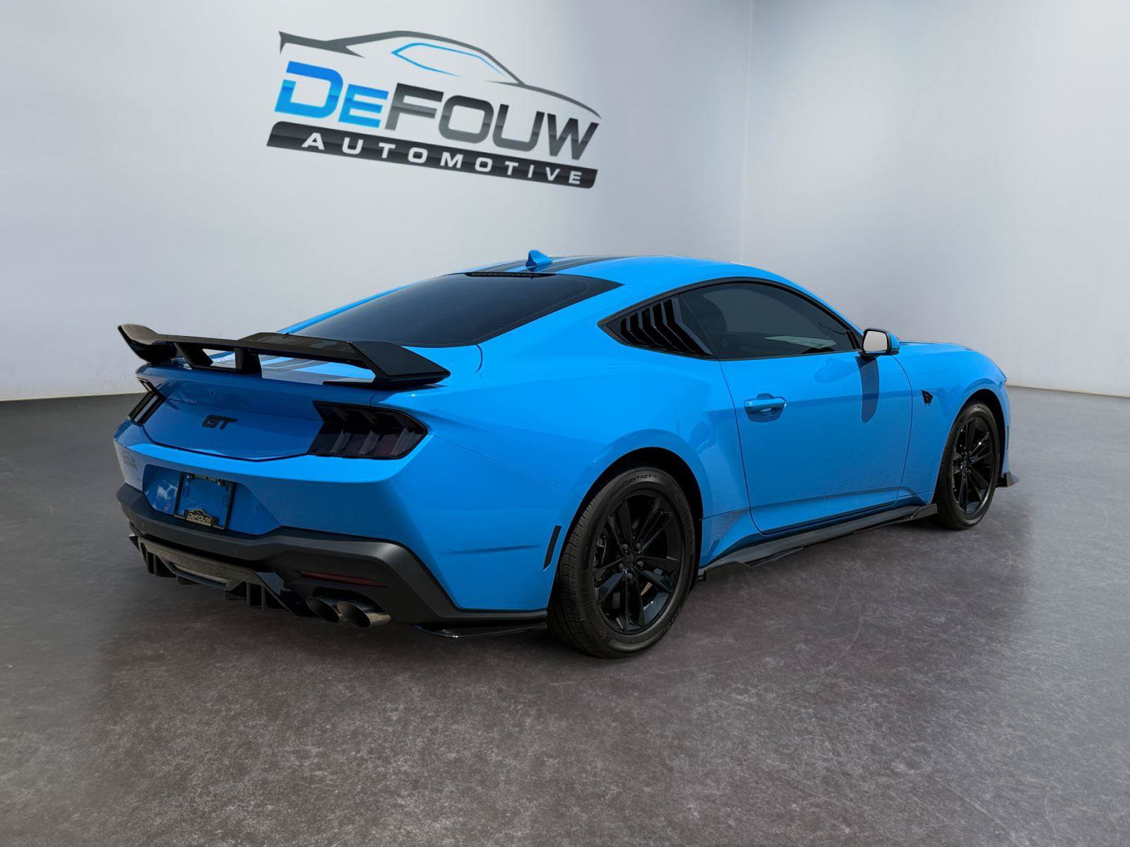Used 2025 Ford Mustang GT RWD image 3