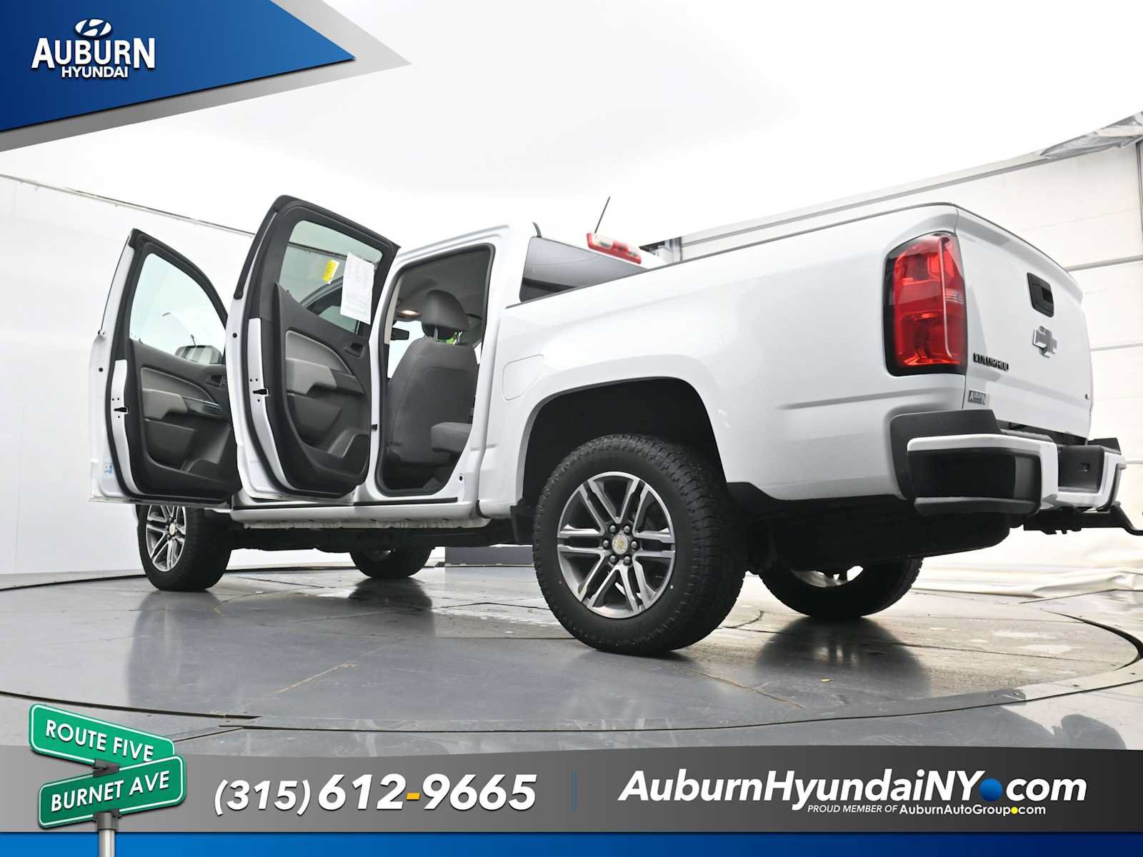 Used 2020 Chevrolet Colorado W/T w/ Custom Special Edition AWD/4WD image 35