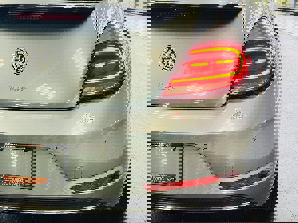 Used 2019 Volkswagen Beetle S image 6