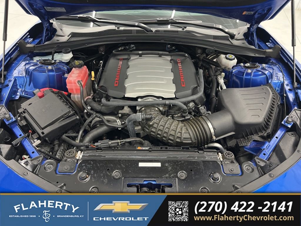 Used 2018 Chevrolet Camaro SS RWD image 12