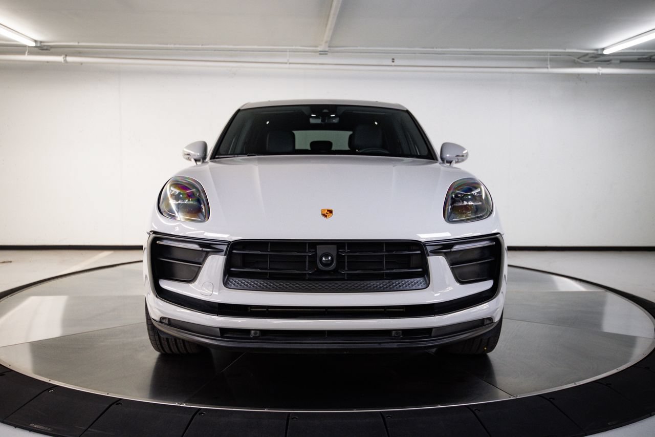 Certified 2023 Porsche Macan AWD/4WD image 10