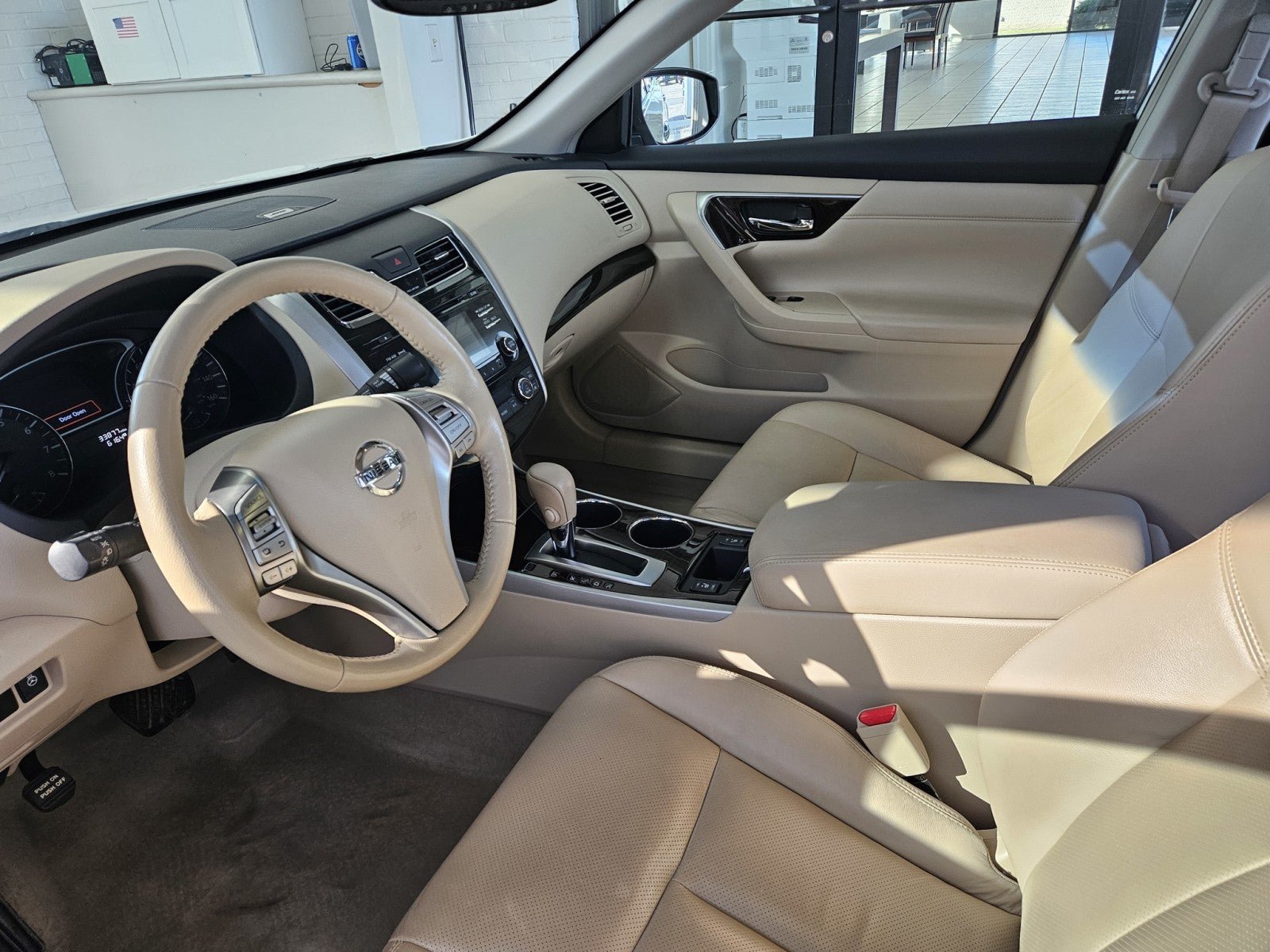 Used 2013 Nissan Altima 2.5 SL FWD image 8