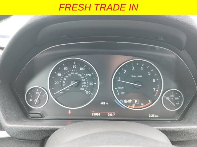Used 2018 BMW 320i xDrive Sedan AWD/4WD image 4