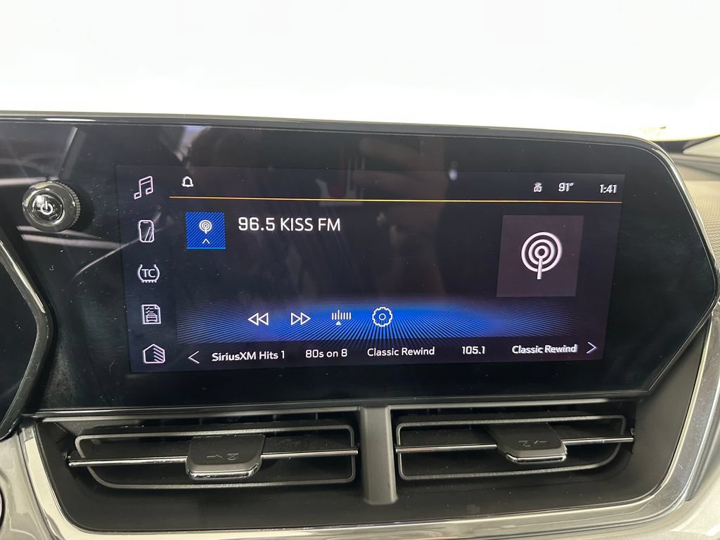 Used 2024 Chevrolet Trax LT FWD image 16