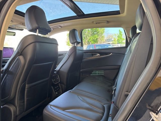 Used 2023 Lincoln Nautilus Reserve w/ Monochromatic Package AWD/4WD image 13