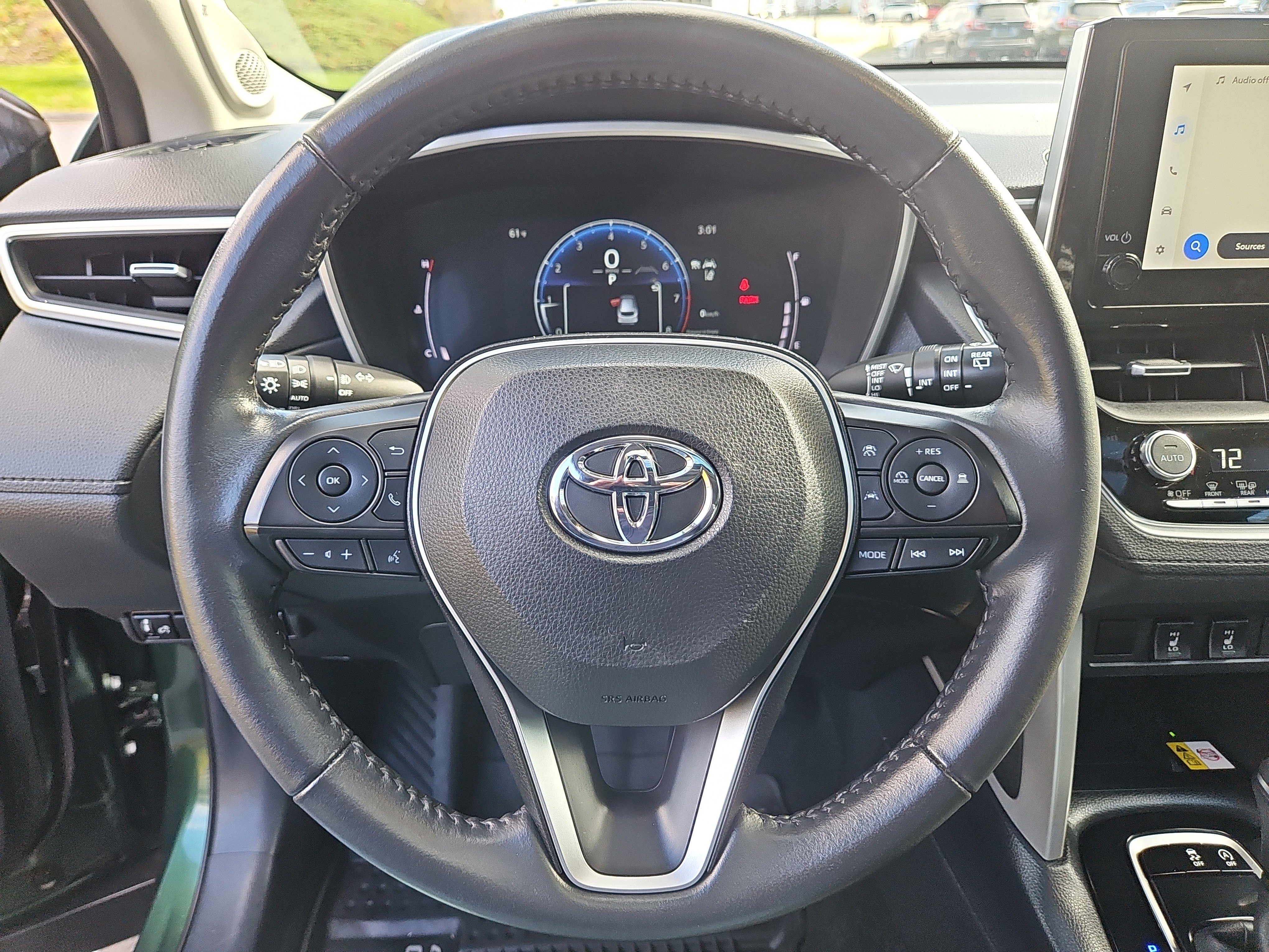 Used 2023 Toyota Corolla Cross XLE image 20