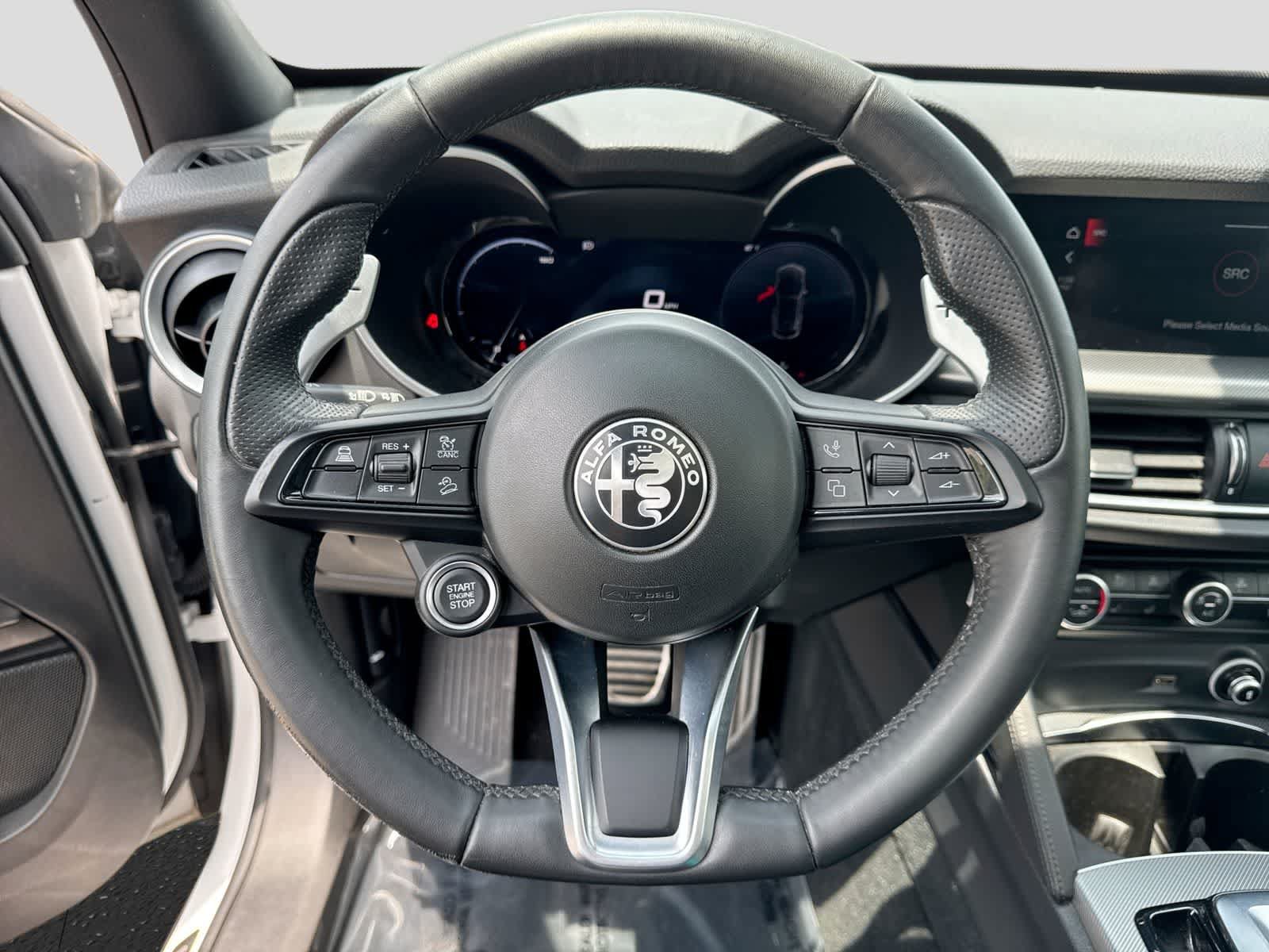 Used 2024 Alfa Romeo Stelvio Veloce AWD/4WD image 29