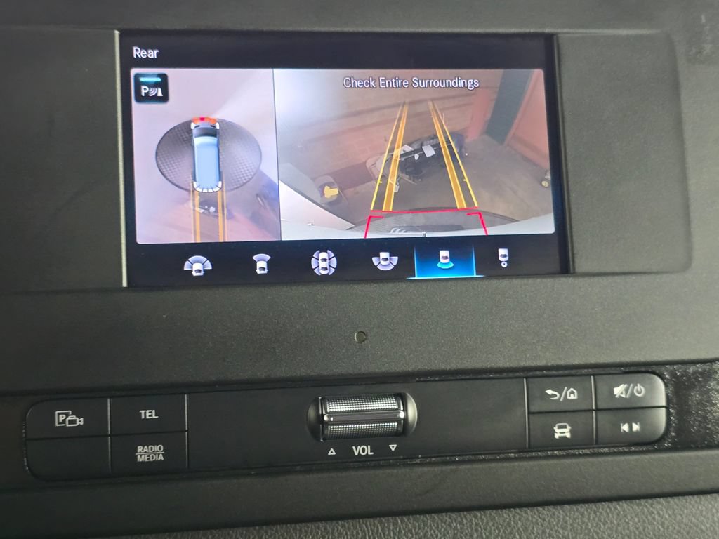Used 2021 Mercedes-Benz Sprinter 2500 image 26