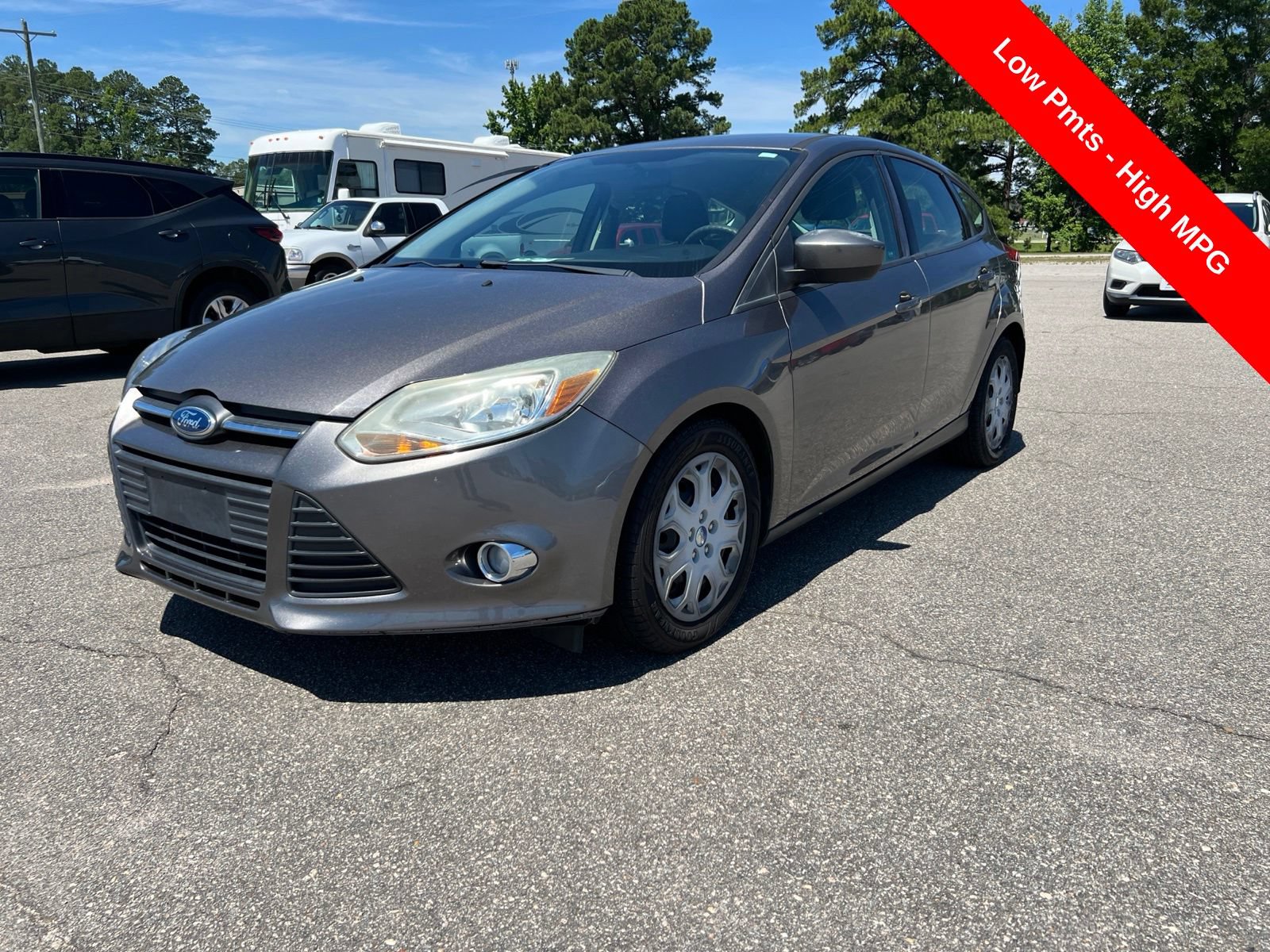Used 2012 Ford Focus SE FWD image 1