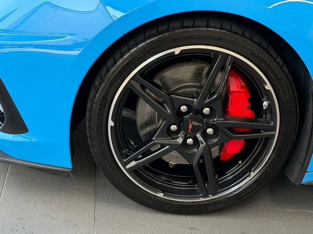 Used 2021 Chevrolet Corvette Stingray Premium Conv w/ Z51 Performance Package RWD image 4