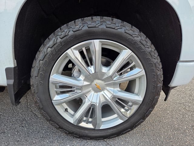 Used 2026 Chevrolet Silverado 1500 High Country w/ High Country Premium Package AWD/4WD image 22