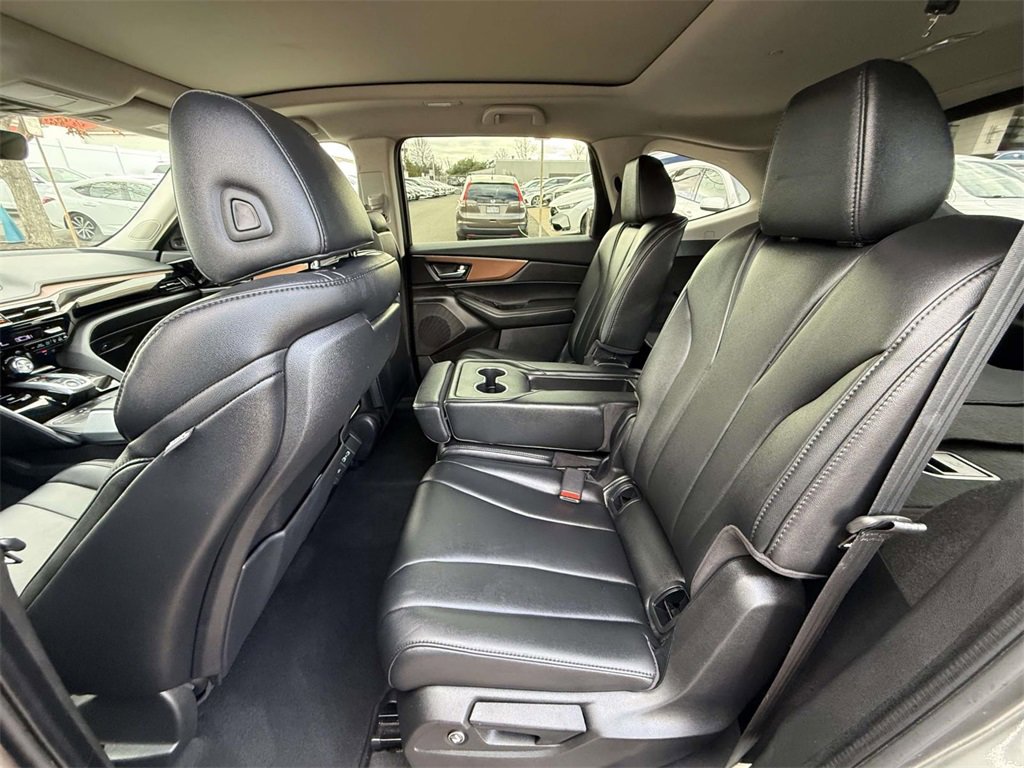 Used 2022 Acura MDX FWD image 14