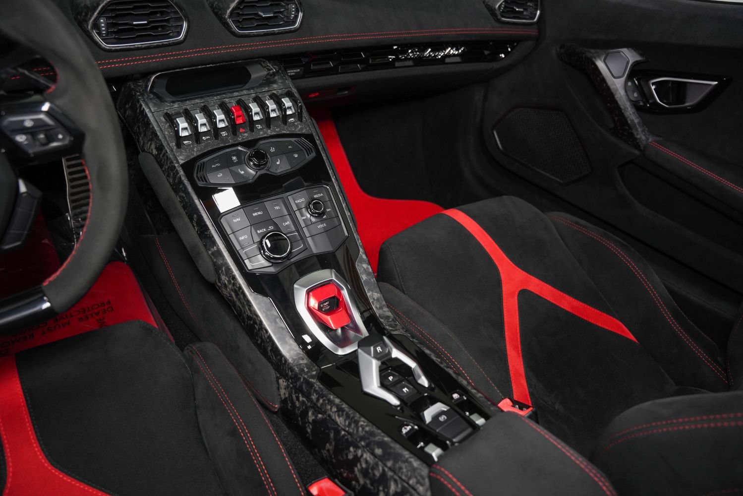 Used 2018 Lamborghini Huracan Performante AWD/4WD image 38