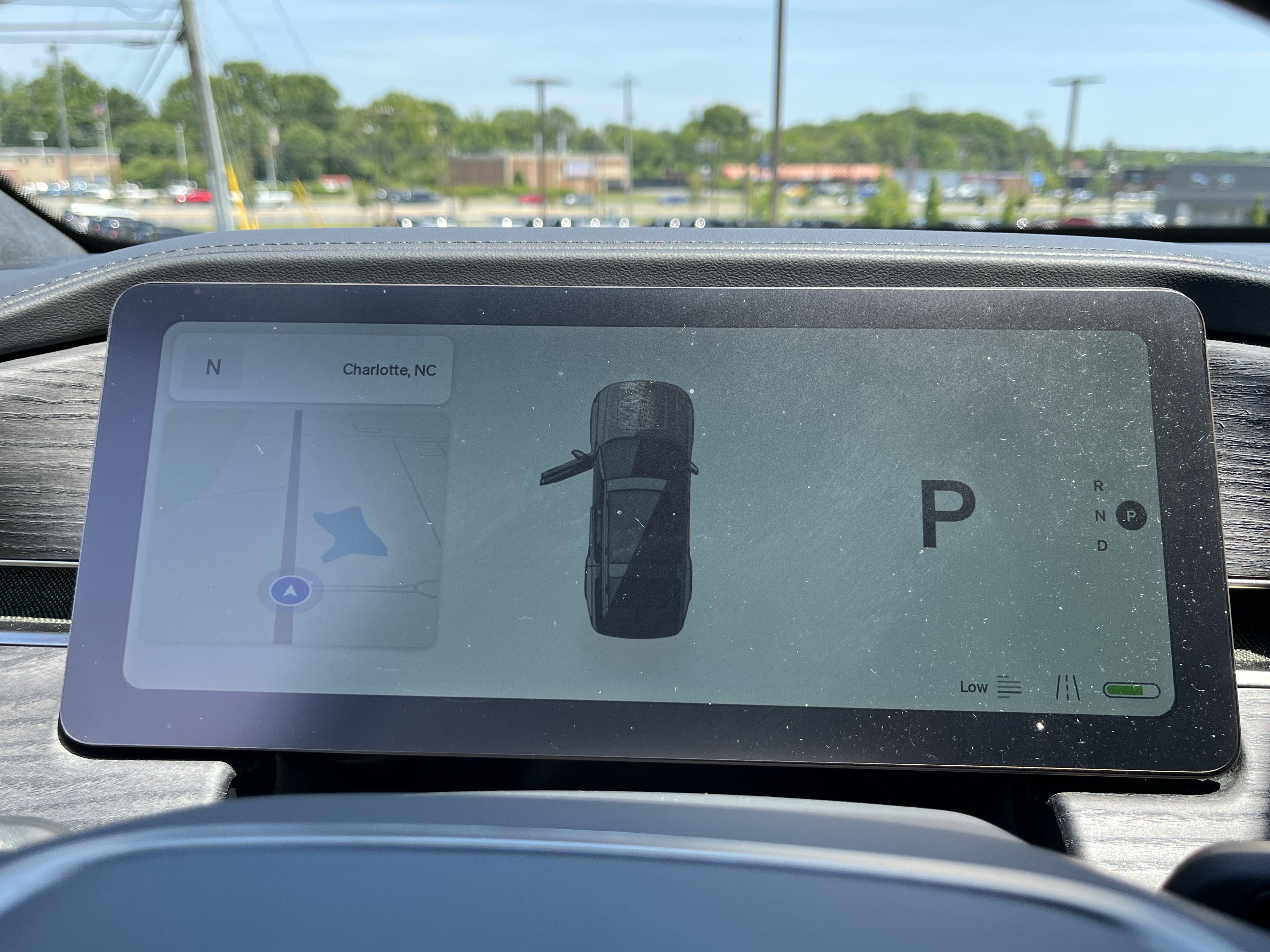 Used 2024 Rivian R1S Adventure AWD/4WD image 19