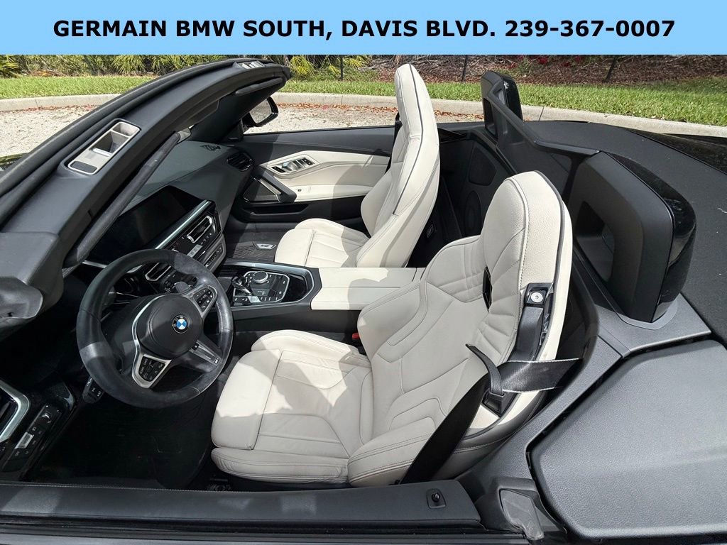 Certified 2023 BMW Z4 M40i w/ Premium Package image 17