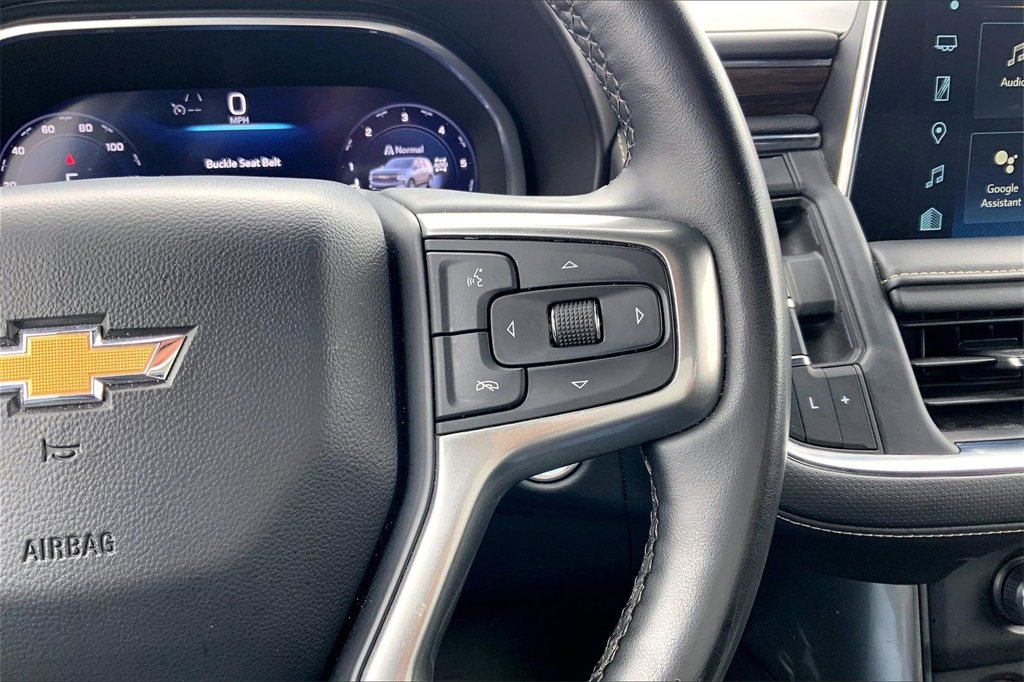 Used 2023 Chevrolet Suburban Premier image 13