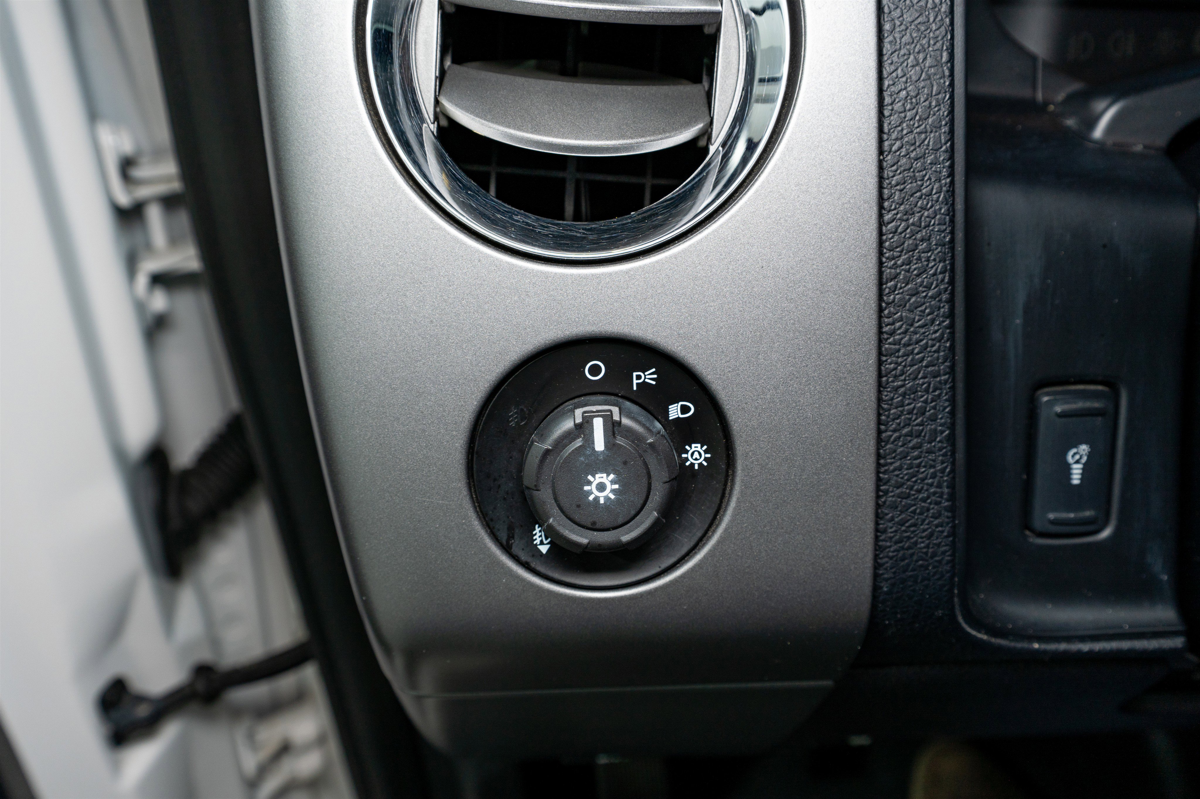 Used 2017 Ford Expedition Platinum image 33