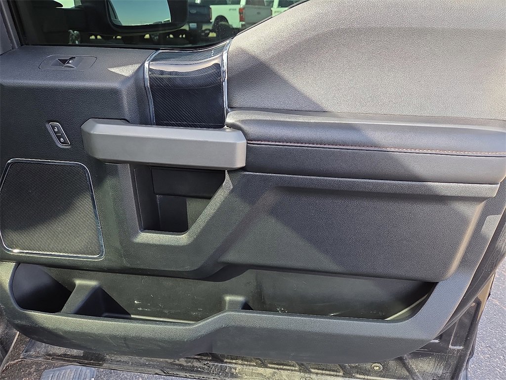 Certified 2021 Ford F250 Platinum w/ FX4 Off-Road Package image 16